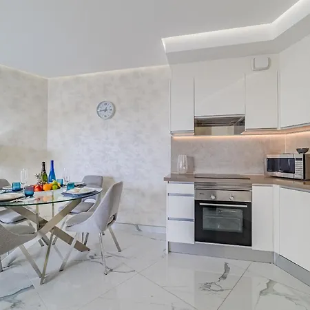 Poolside Escape Apartamento Costa Adeje (Tenerife)