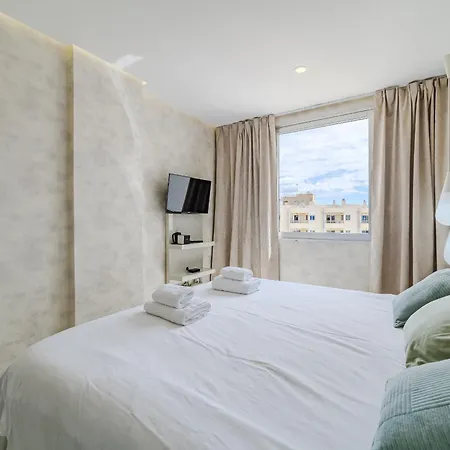 Apartamento Poolside Escape *