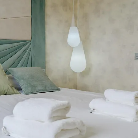 Lägenhet Poolside Escape