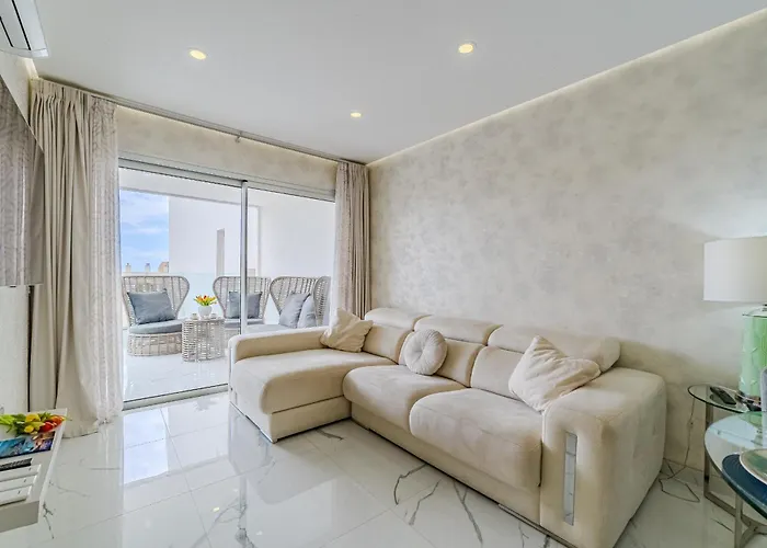 Poolside Escape - Airco & Heated Pool * Адехе