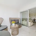 Poolside Escape - Airco & Heated Pool *