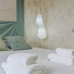 Apartment Poolside Escape - Airco & Heated Pool