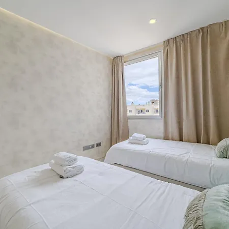 Poolside Escape - Airco & Heated Pool *